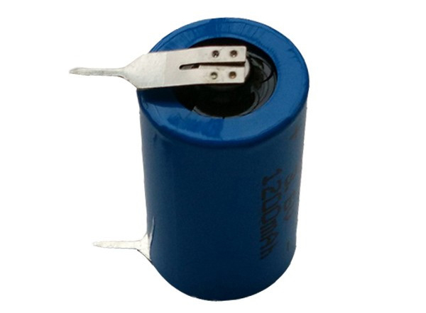 LiSOCL2 battery with pin.jpg
